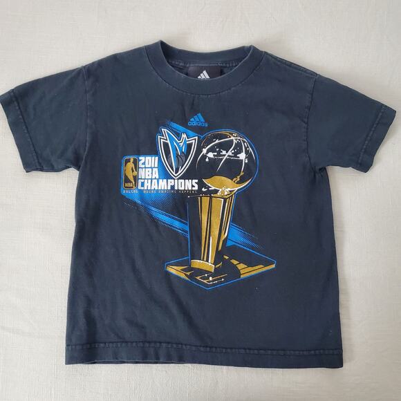adidas Other - 2011 Dallas Mavs Championship Roster Tee 5t/6
